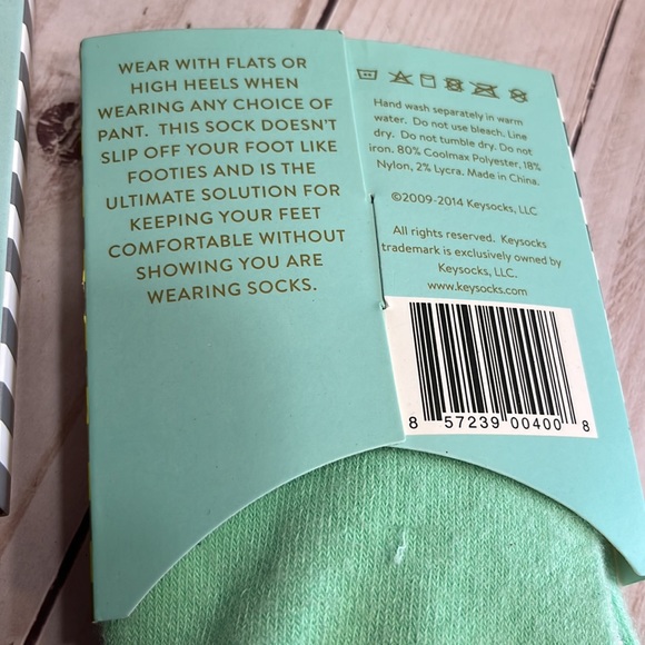 NWT Keysocks Knee High No Show Socks Any Shoe Black and Mint Green - Picture 7 of 8